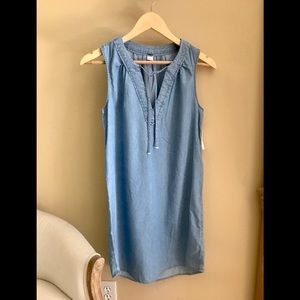 Old navy sleeveless dress